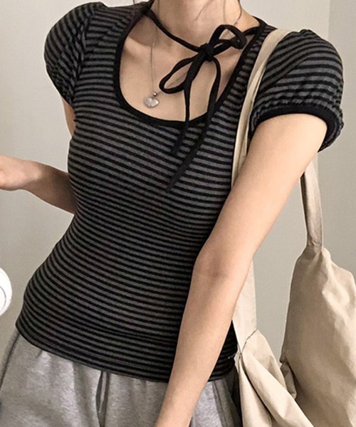 LAC-VERT(ラック・ヴェール)の「チョーカートップス / パフスリーブボーダーTシャツ(Tシャツ/カットソー・レディース・ブラック・MEDIUM/SMALL)」の5枚目の写真