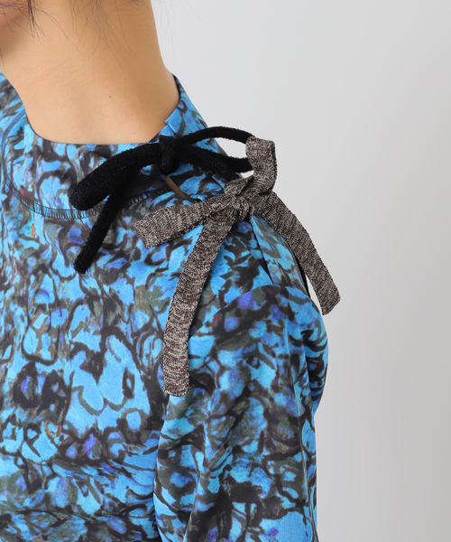 TOGA PULLA(トーガ プルラ)の「TOGA PULLA Smooth jersey L/S TP252-JK238:カットソー(Tシャツ/カットソー・レディース・ブルー・38)」の10枚目の写真