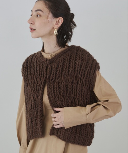 ANGIE(アンジー)の「ハンドニットベスト(ベスト・レディース・アイボリー/ブラック/ブラウン・FREE)」の11枚目の写真