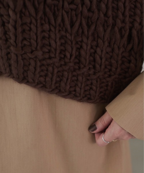 ANGIE(アンジー)の「ハンドニットベスト(ベスト・レディース・アイボリー/ブラック/ブラウン・FREE)」の6枚目の写真