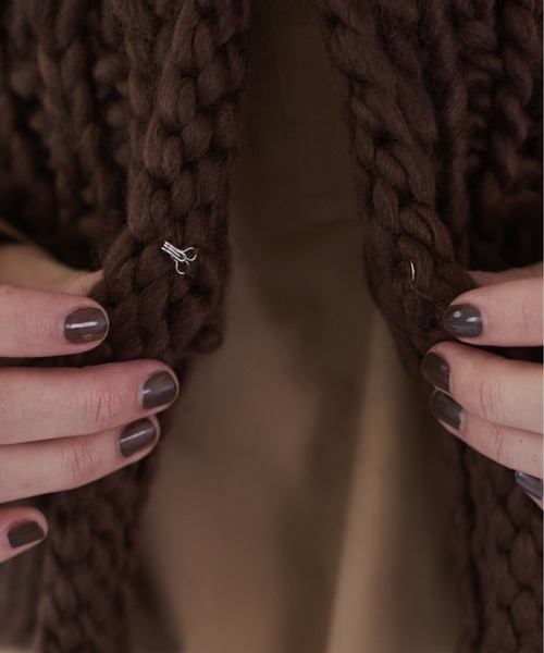 ANGIE(アンジー)の「ハンドニットベスト(ベスト・レディース・アイボリー/ブラック/ブラウン・FREE)」の7枚目の写真