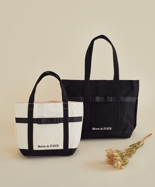 Maison de FLEUR（メゾンドフルール）の「マルチポケット帆布トートMバッグ（トートバッグ・レディース・ブラック/アイボリー・FREE）」の5枚目の写真