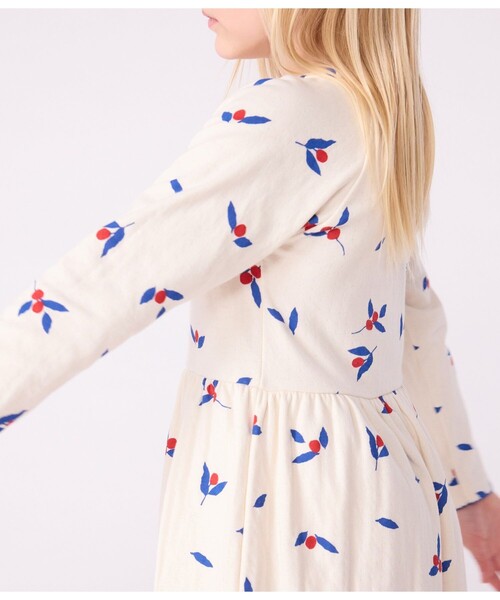 PETIT BATEAU（プチバトー）の「ワンピース（ワンピース・キッズ・ホワイト系その他・6YEAR/8YEAR/10YEAR/12YEAR）」の3枚目の写真