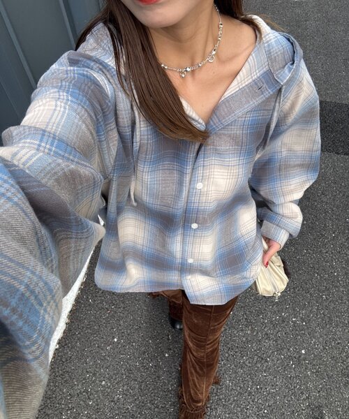 CIAOPANIC(チャオパニック)の「フード付きアソートチェックシャツ / パーカー(シャツ/ブラウス・レディース・グリーン/サックスブルー/ブラウン/ネイビー/ベージュ/ブラック・LARGE/MEDIUM)」の6枚目の写真