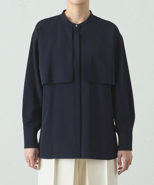 CAST:（キャストコロン）の「【着用しわ軽減/吸水速乾】ガンパッチブラウス（シャツ/ブラウス・レディース・ネイビー/ホワイト・S/M）」の5枚目の写真