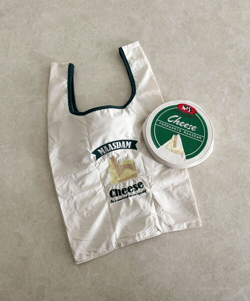 fredy emue(フレディエミュ)の「刺しゅうパッケージポーチ(ポーチ・レディース・マスタード/レッド系その他/グリーン系その他4・FREE)」の6枚目の写真