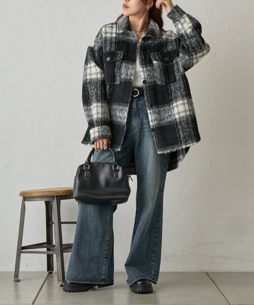 COLONY 2139（コロニートゥーワンスリーナイン）の「シャギーチェックシャツアウター（その他アウター・レディース・ブラウン/ブラック/サックスブルー・FREE）」の14枚目の写真