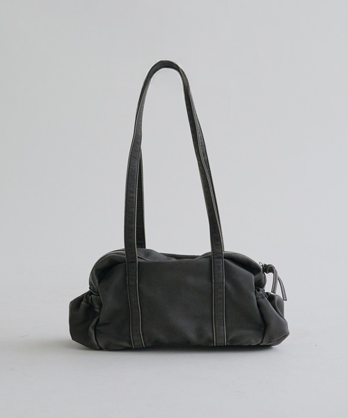 EPNK(イーピーエヌケー)の「Vintage like shoulder bag / ヴィンテージライクショルダーバッグ(ショルダーバッグ・メンズ・ブラウン/チャコールグレー・FREE)」の3枚目の写真