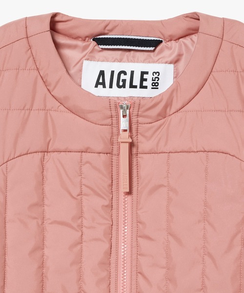 AIGLE(エーグル)の「撥水 REPREVE キルティング中綿 ノーカラージャケット / マフラー付き(ダウンジャケット/コート・レディース・ナチュラル/ブラック/ピンク・38/36/40)」の8枚目の写真