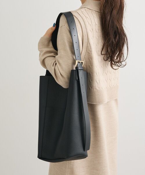 Green　Parks（グリーンパークス）の「KOSSORECO軽量合皮ポーチ付ショルダー（ショルダーバッグ・レディース・グレー/ベージュ/ブラック・FREE）」の5枚目の写真