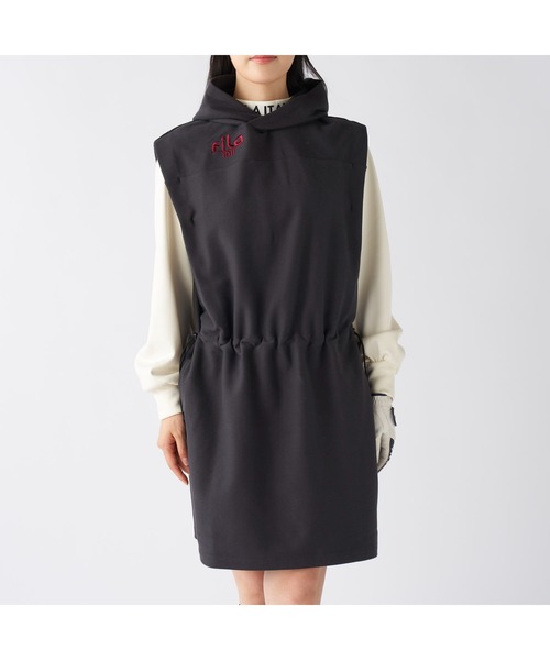 FILA GOLF(フィラゴルフ )の「FILA GOLF フィラゴルフ ゴルフウェア ワンポイント ロゴ ストレッチ 保温 裏起毛 ノースリーブ パーカー ベスト ワンピース(ワンピース・レディース・ブラック/グレー・M/L/LL)」の3枚目の写真