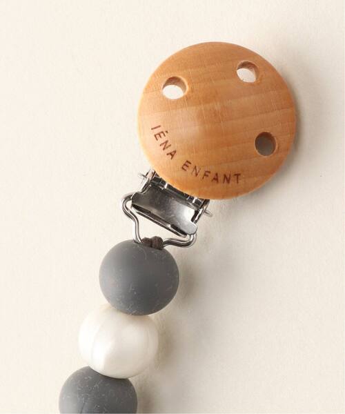 IENA ENFANT（イエナアンファン）の「《追加》Little Light×IENA ENFANT おしゃぶりホルダー（その他ベビー用品・キッズ・チャコールグレー/ネイビー・FREE）」の4枚目の写真