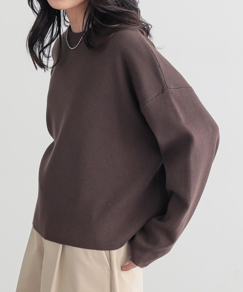 for/c（フォーシー）の「[新色追加]スウェットライクシンプルニット【サスティナブル】（ニット/セーター・レディース・ブラック/オフホワイト/グレー/ブラウン/ネイビー/グリーン・M/L/LL/S）」の8枚目の写真