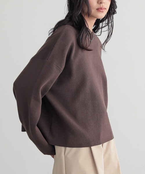 for/c（フォーシー）の「[新色追加]スウェットライクシンプルニット【サスティナブル】（ニット/セーター・レディース・ブラック/オフホワイト/グレー/ブラウン/ネイビー/グリーン・M/L/LL/S）」の9枚目の写真