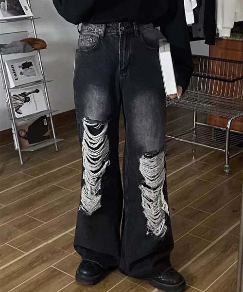 Revo.（レボ）の「クラッシュダメージ ワイド デニムパンツ（デニムパンツ・メンズ・ブルー/ブラック・M/XL）」の6枚目の写真