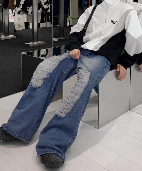 Revo.（レボ）の「クラッシュダメージ ワイド デニムパンツ（デニムパンツ・メンズ・ブルー/ブラック・M/XL）」の10枚目の写真