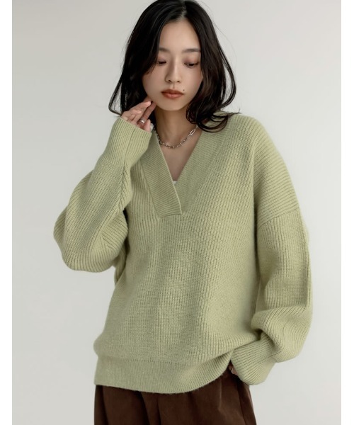 Re:EDIT（リエディ）の「[新色追加][2025AW COLLECTION][静電気防止]深Vネックニットプルオーバー（ニット/セーター・レディース・ボルドー/ブラック/ブラウン/グレー/アイボリー/グリーン・LARGE/MEDIUM）」の5枚目の写真