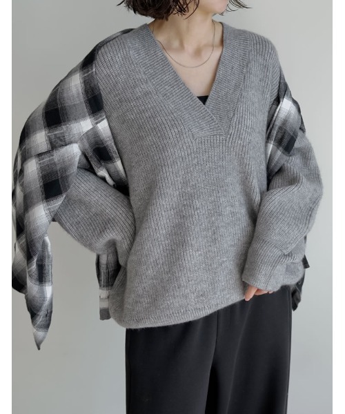 Re:EDIT（リエディ）の「[新色追加][2025AW COLLECTION][静電気防止]深Vネックニットプルオーバー（ニット/セーター・レディース・ボルドー/ブラック/ブラウン/グレー/アイボリー/グリーン・LARGE/MEDIUM）」の17枚目の写真