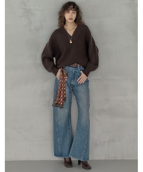 Re:EDIT（リエディ）の「[新色追加][2025AW COLLECTION][静電気防止]深Vネックニットプルオーバー（ニット/セーター・レディース・ボルドー/ブラック/ブラウン/グレー/アイボリー/グリーン・LARGE/MEDIUM）」の20枚目の写真