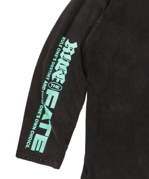 RULE THE FATE（ルールザフェイト）の「RTF LOGO PIGMENT LONG SLEEVE TEE/ロゴピグメントロングスリーブTシャツ（Tシャツ/カットソー・メンズ・ブラック/ベージュ・1/0/2）」の8枚目の写真