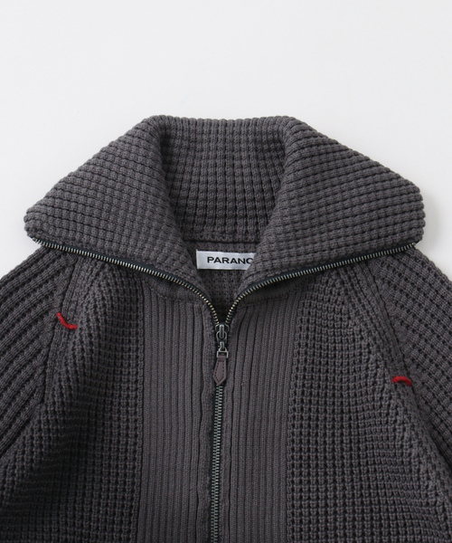 PARANOID(パラノイド)の「PARANOID / パラノイド BIG COLLAR GRADATION ZIP KNIT(カーディガン/ボレロ・メンズ・ブルー系その他/ブラック・LARGE/MEDIUM)」の8枚目の写真