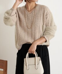 ケーブルラメシャギーニット