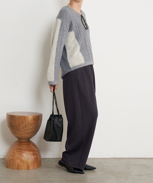 Jena espace merveilleux（ジェナ エスパスメルヴェイユ）の「ケーブル