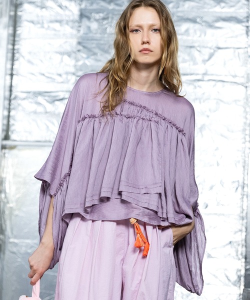 AULA AILA（アウラアイラ）の「バックテールボリュームブラウス（シャツ/ブラウス・レディース・ブラック/ピンク/ホワイト・0）」の4枚目の写真