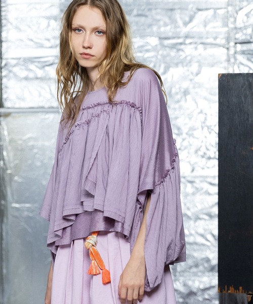 AULA AILA（アウラアイラ）の「バックテールボリュームブラウス（シャツ/ブラウス・レディース・ブラック/ピンク/ホワイト・0）」の7枚目の写真