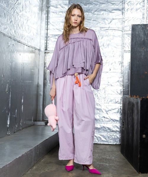 AULA AILA（アウラアイラ）の「バックテールボリュームブラウス（シャツ/ブラウス・レディース・ブラック/ピンク/ホワイト・0）」の10枚目の写真