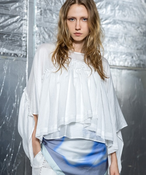 AULA AILA（アウラアイラ）の「バックテールボリュームブラウス（シャツ/ブラウス・レディース・ブラック/ピンク/ホワイト・0）」の11枚目の写真