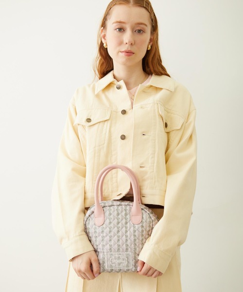 MILKFED.(ミルクフェド)の「STRIPED FLOWER QUILTED BAG(ハンドバッグ・レディース・グレー/オフホワイト・ONE SIZE)」の6枚目の写真