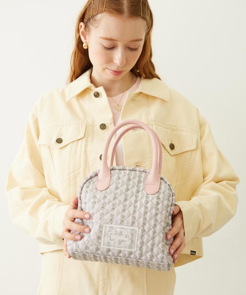 MILKFED.(ミルクフェド)の「STRIPED FLOWER QUILTED BAG(ハンドバッグ・レディース・グレー/オフホワイト・ONE SIZE)」の7枚目の写真