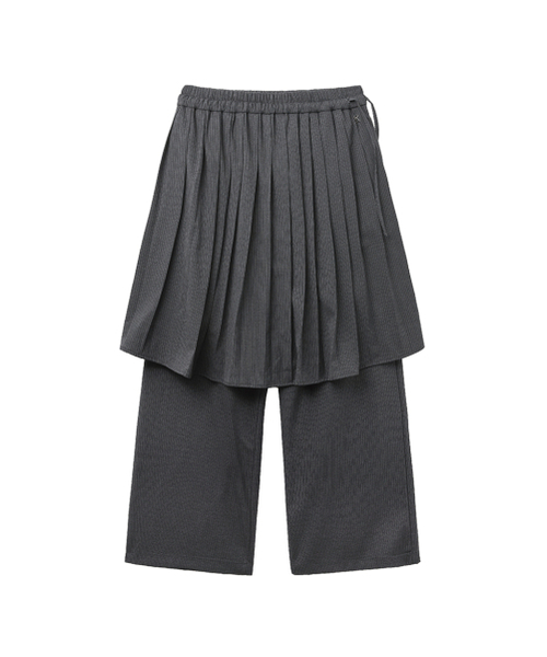 RENSE（レンセ）の「Stripe Pleated Skirt Layered Pants Charcoal（その他パンツ・レディース・その他・OS）」の3枚目の写真