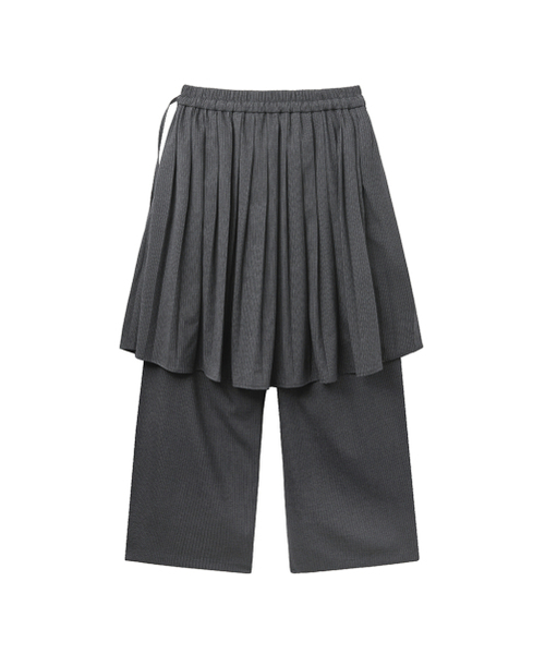 RENSE（レンセ）の「Stripe Pleated Skirt Layered Pants Charcoal（その他パンツ・レディース・その他・OS）」の4枚目の写真