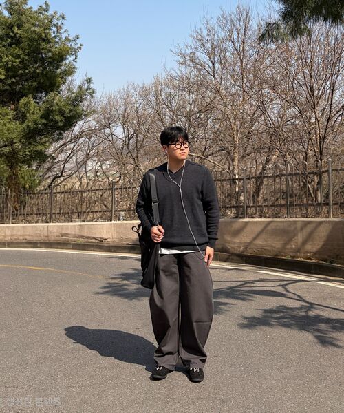 MUSINSA STANDARD（ムシンサスタンダード）の「リラックスドOEクルーネックTシャツ[メランジライトグレー]（Tシャツ/カットソー・メンズ・その他・XX-LARGE/XXX-LARGE/SMALL/MEDIUM/LARGE/X-LARGE）」の4枚目の写真