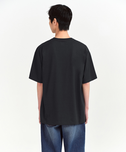 MUSINSA STANDARD（ムシンサスタンダード）の「[クールタンダード] オーバーサイズクルーネックTシャツ [ブラック]（Tシャツ/カットソー・メンズ・その他・SMALL/MEDIUM/LARGE/X-LARGE/XX-LARGE/XXX-LARGE）」の4枚目の写真