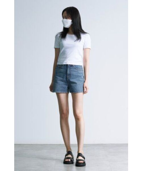 MUSINSA STANDARD WOMAN(ムシンサスタンダードウーマン)の「レディースベーシックデニムショーツ【ミディアムインディゴ】(デニムパンツ・レディース・その他・24/27/29/30/25/26/28)」の10枚目の写真