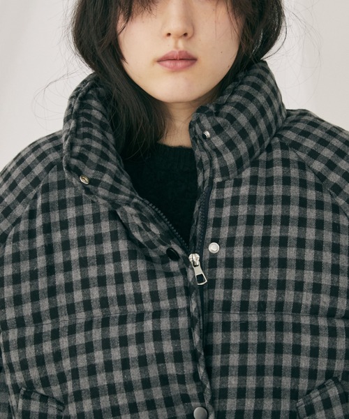 MERLOT（メルロー）の「チェック中綿ブルゾン（ダウンジャケット/コート・レディース・ブラック/ネイビー・FREE）」の21枚目の写真