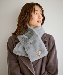 ROPE' PICNIC | ブローチ付きフェイクファーティペット(マフラー)
