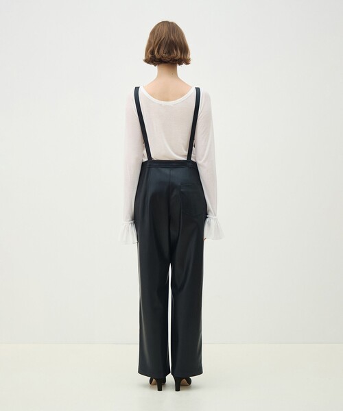 MACPHEE(マカフィー)の「レザーライク サロペット(サロペット/オーバーオール・レディース・ブラック・36/34)」の4枚目の写真