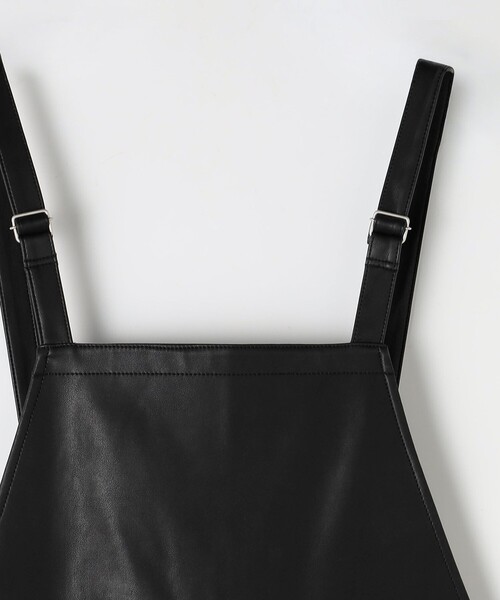 MACPHEE(マカフィー)の「レザーライク サロペット(サロペット/オーバーオール・レディース・ブラック・36/34)」の7枚目の写真