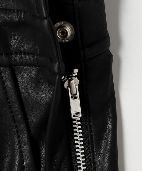 MACPHEE(マカフィー)の「レザーライク サロペット(サロペット/オーバーオール・レディース・ブラック・36/34)」の10枚目の写真