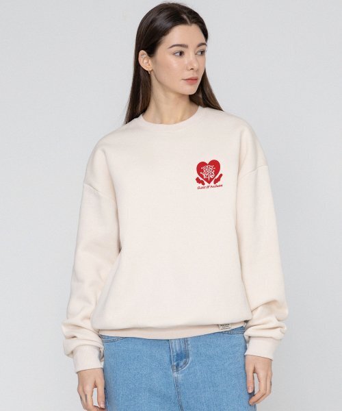 GRAVER（グレーバー）の「[ユニセックス]TYL ハートロゴ スウェット_クリーム（スウェット・レディース・アイボリー・SMALL/MEDIUM/LARGE/X-LARGE）」の2枚目の写真