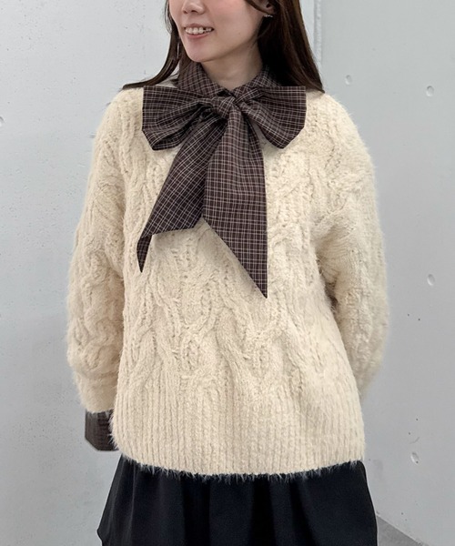 archives（アルシーヴ）の「フェザーモールケーブルニットプルオーバー（ニット/セーター・レディース・ベージュ/ブラウン/ブルー/アイボリー/ピンク・MEDIUM）」の11枚目の写真