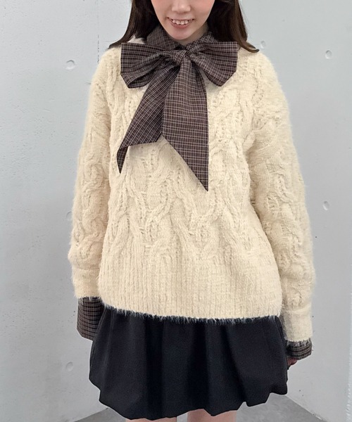 archives（アルシーヴ）の「フェザーモールケーブルニットプルオーバー（ニット/セーター・レディース・ベージュ/ブラウン/ブルー/アイボリー/ピンク・MEDIUM）」の12枚目の写真