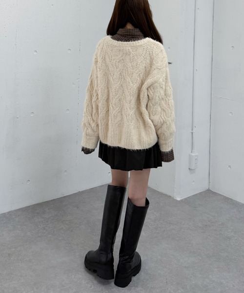 archives（アルシーヴ）の「フェザーモールケーブルニットプルオーバー（ニット/セーター・レディース・ベージュ/ブラウン/ブルー/アイボリー/ピンク・MEDIUM）」の16枚目の写真