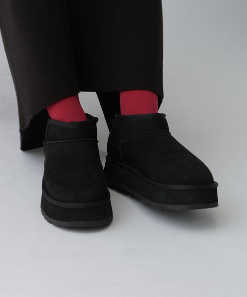 LEPSIM（レプシィム）の「フェイクムートン厚底ブーツ　608843（ブーツ・レディース・ベージュ/ブラック・LARGE/MEDIUM）」の4枚目の写真