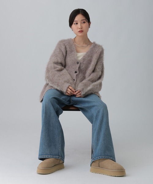 LEPSIM（レプシィム）の「フェイクムートン厚底ブーツ　608843（ブーツ・レディース・ベージュ/ブラック・LARGE/MEDIUM）」の9枚目の写真