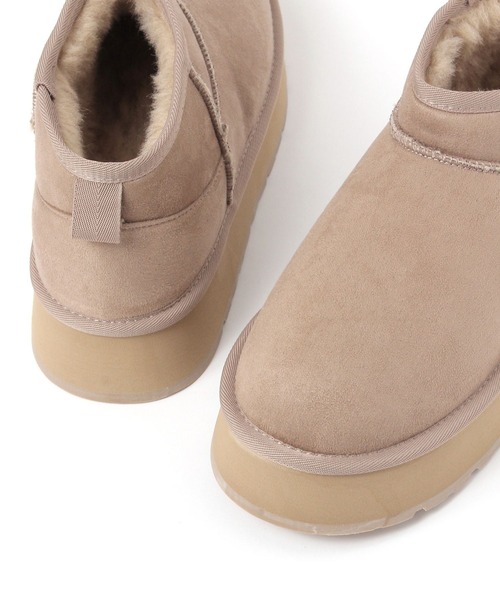 LEPSIM（レプシィム）の「フェイクムートン厚底ブーツ　608843（ブーツ・レディース・ベージュ/ブラック・LARGE/MEDIUM）」の21枚目の写真